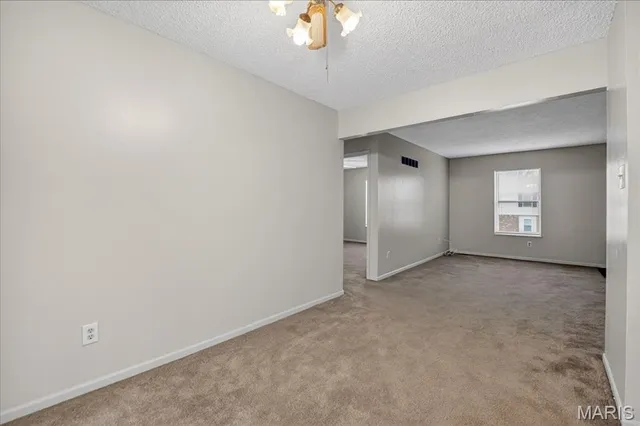 $110,000 | 758 Delray Drive, Unit H, St. Peters, MO 63376