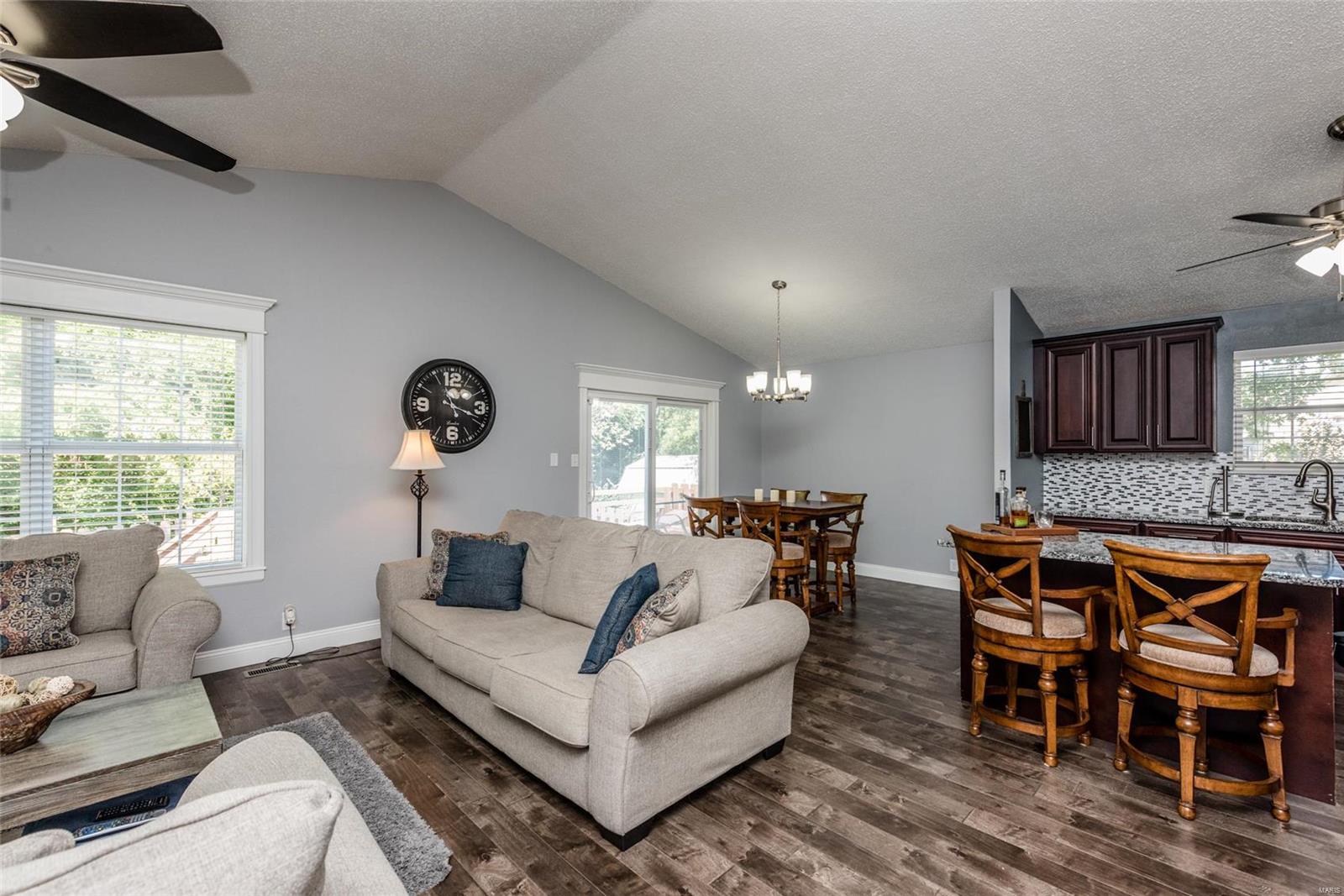 85 Sugarmill Road Troy, IL 62294 - Photo 6 of 58 Gallery Image 6