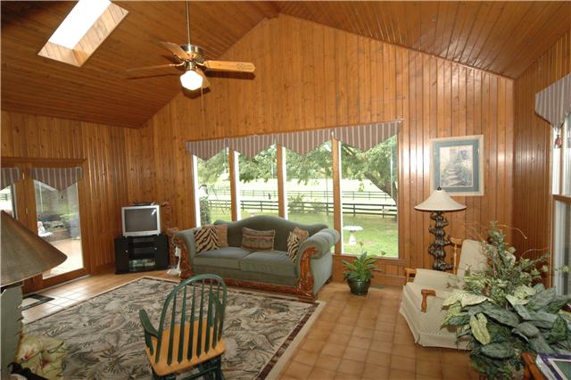 4541 Peytonsville Road Franklin, TN 37064 - Photo 8 of 20 Located off the eat-in kitchen, this Florida Room has ample natural light, tile floors and a spectacular view of the property.