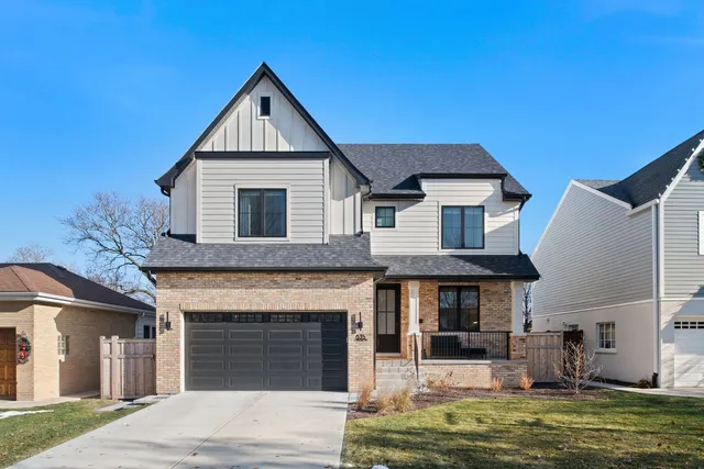 $1,350,000 | 835 South Ashland Avenue, La Grange, IL 60525