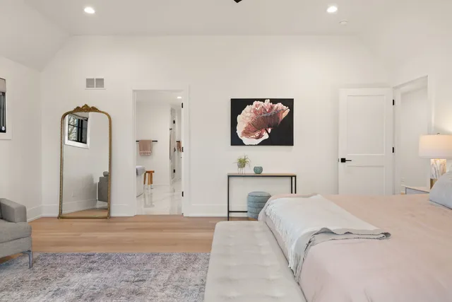 $1,350,000 | 835 South Ashland Avenue, La Grange, IL 60525