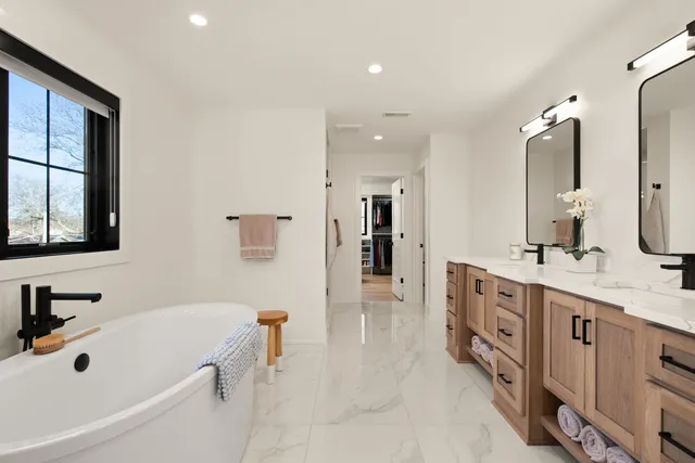 $1,350,000 | 835 South Ashland Avenue, La Grange, IL 60525