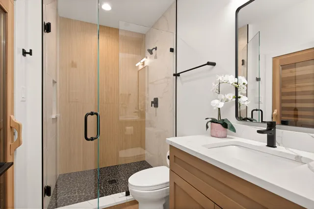 $1,350,000 | 835 South Ashland Avenue, La Grange, IL 60525