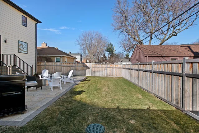 $1,350,000 | 835 South Ashland Avenue, La Grange, IL 60525