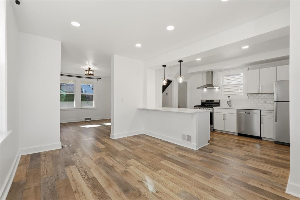 2435 Perry Street Pittsburgh, PA 15219 - Photo 9 of 29 Gallery Image 9