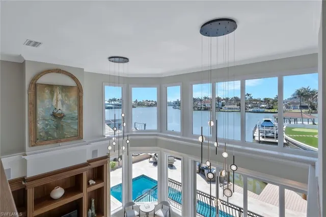 $5,350,000 | 152 Conners Avenue, Naples, FL 34108