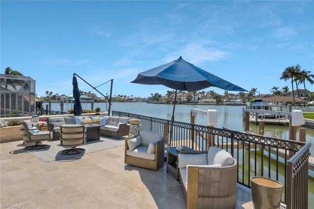 $5,350,000 | 152 Conners Avenue, Naples, FL 34108