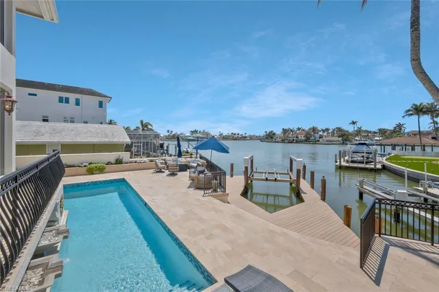$5,350,000 | 152 Conners Avenue, Naples, FL 34108