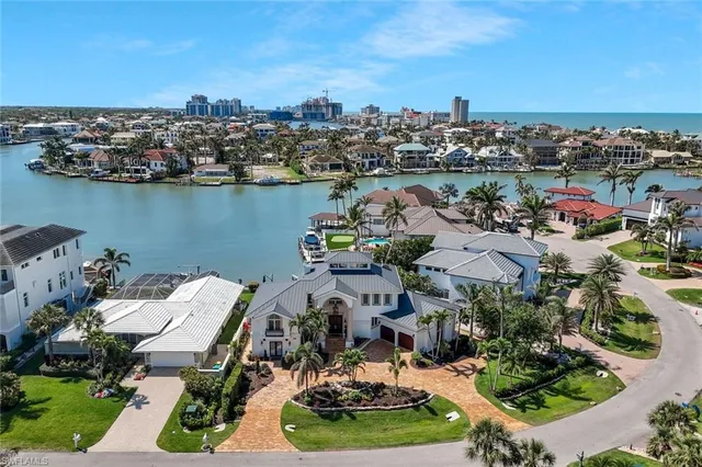 $5,350,000 | 152 Conners Avenue, Naples, FL 34108