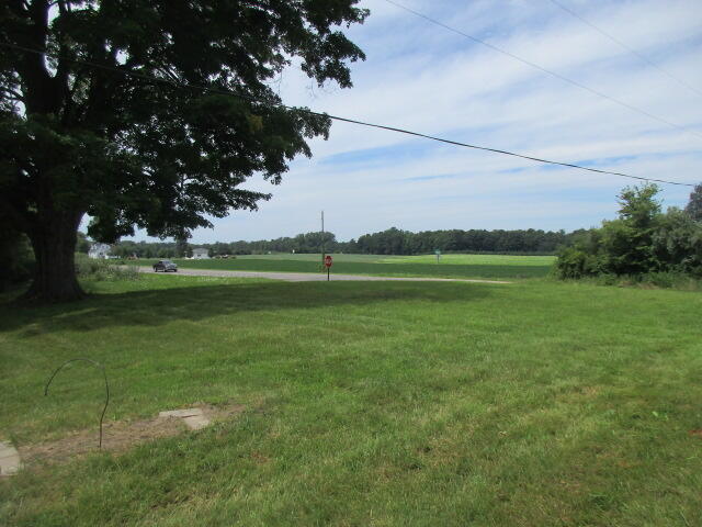 3722 Meadowbrook Road Benton Harbor, MI 49022 - Photo 6 of 38 6