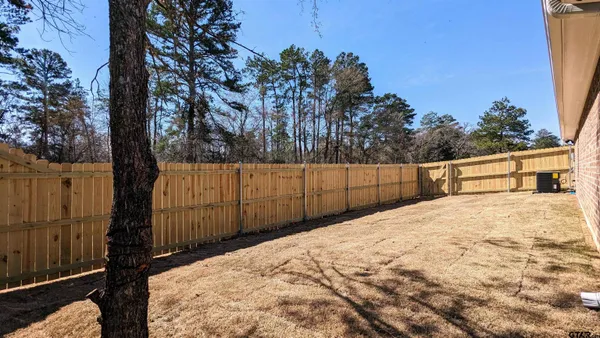 $1,900 | 11086 County Road 167, Unit 11, Tyler, TX 75703