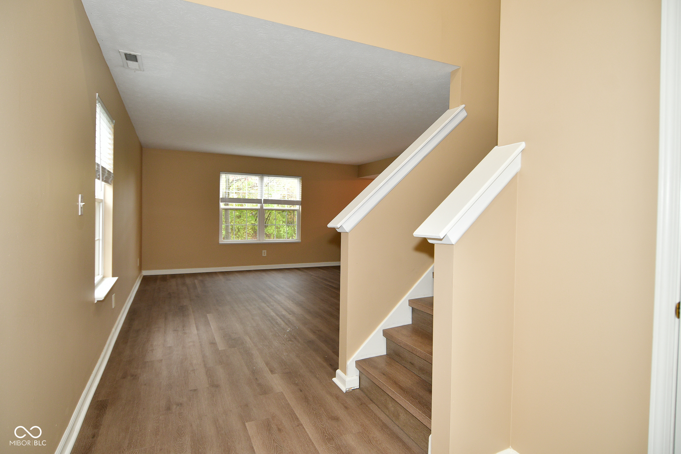 5714 Outer Bank Road Indianapolis, IN 46239 - Photo 3 of 37 Gallery Image 3