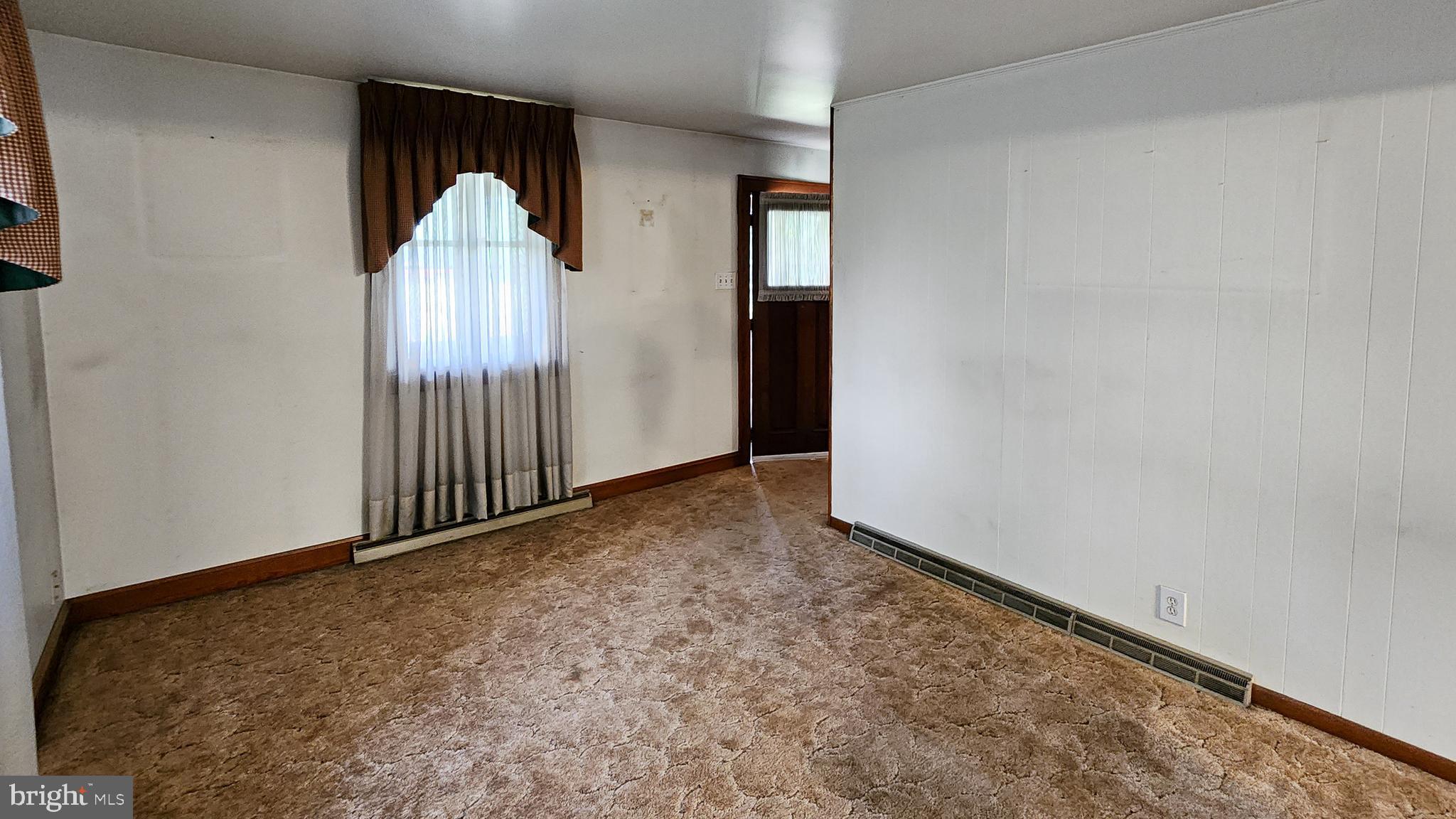 14910 Winchester Road Southwest Cumberland, MD 21502 - Photo 7 of 33 Gallery Image 7