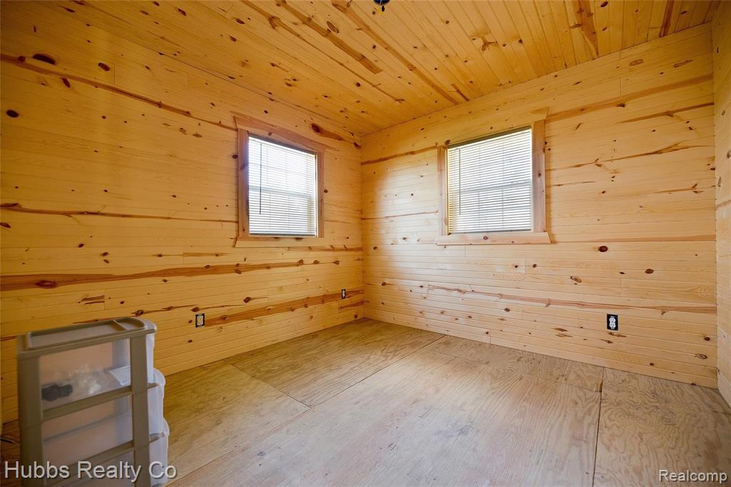5707 Center Line Road Kingston, MI 48741 - Photo 12 of 67