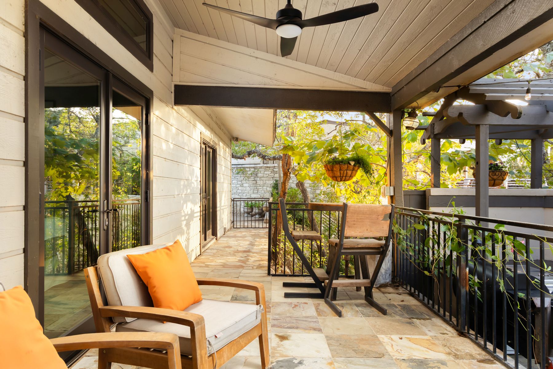 927 Challenger Lakeway, TX 78734 - Photo 20 of 40