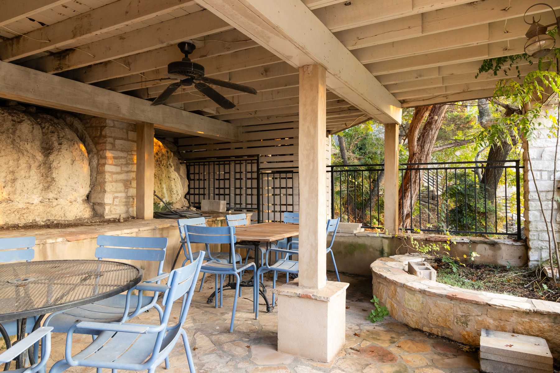 927 Challenger Lakeway, TX 78734 - Photo 29 of 40