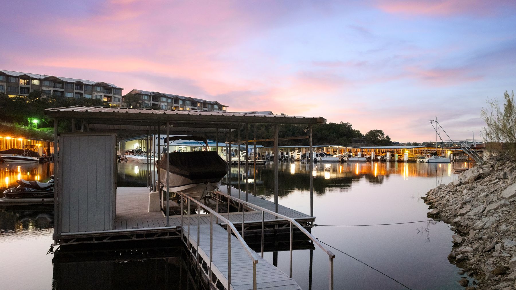 927 Challenger Lakeway, TX 78734 - Photo 3 of 40