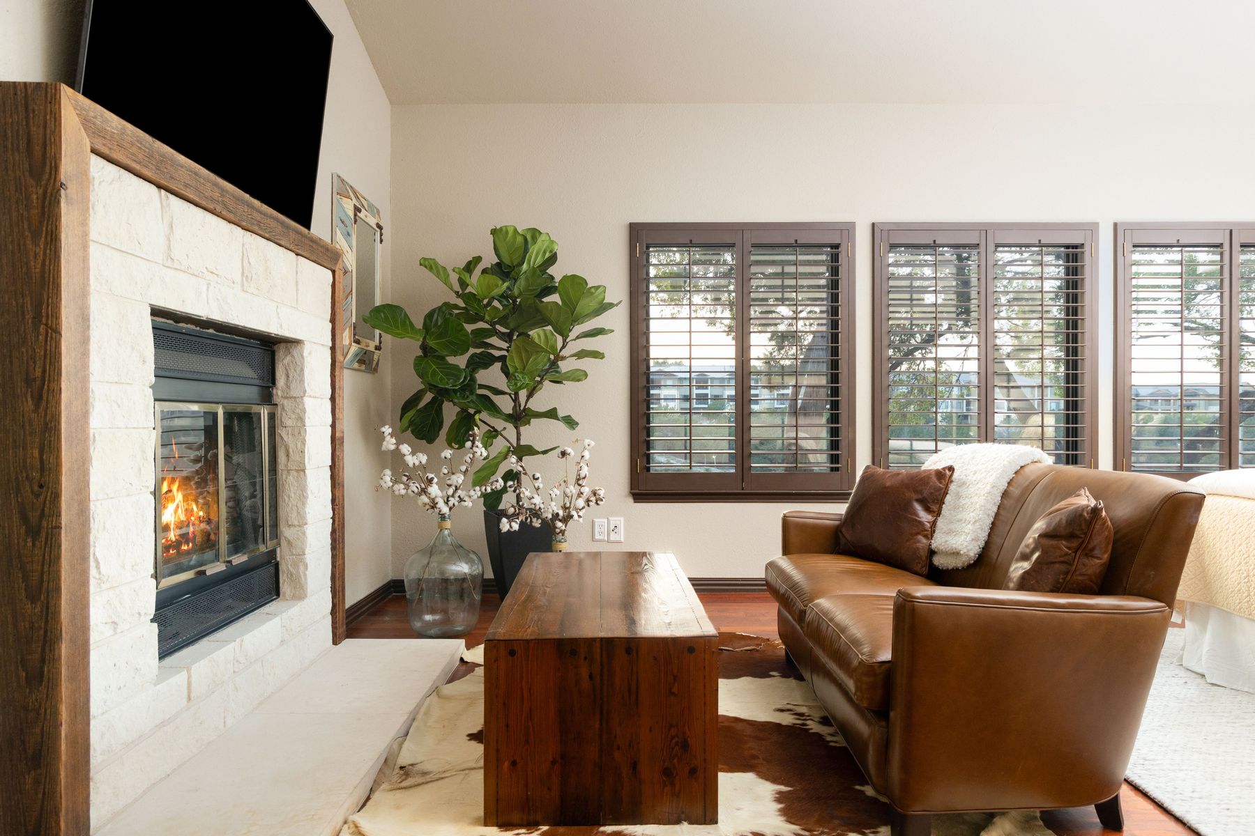 927 Challenger Lakeway, TX 78734 - Photo 9 of 40