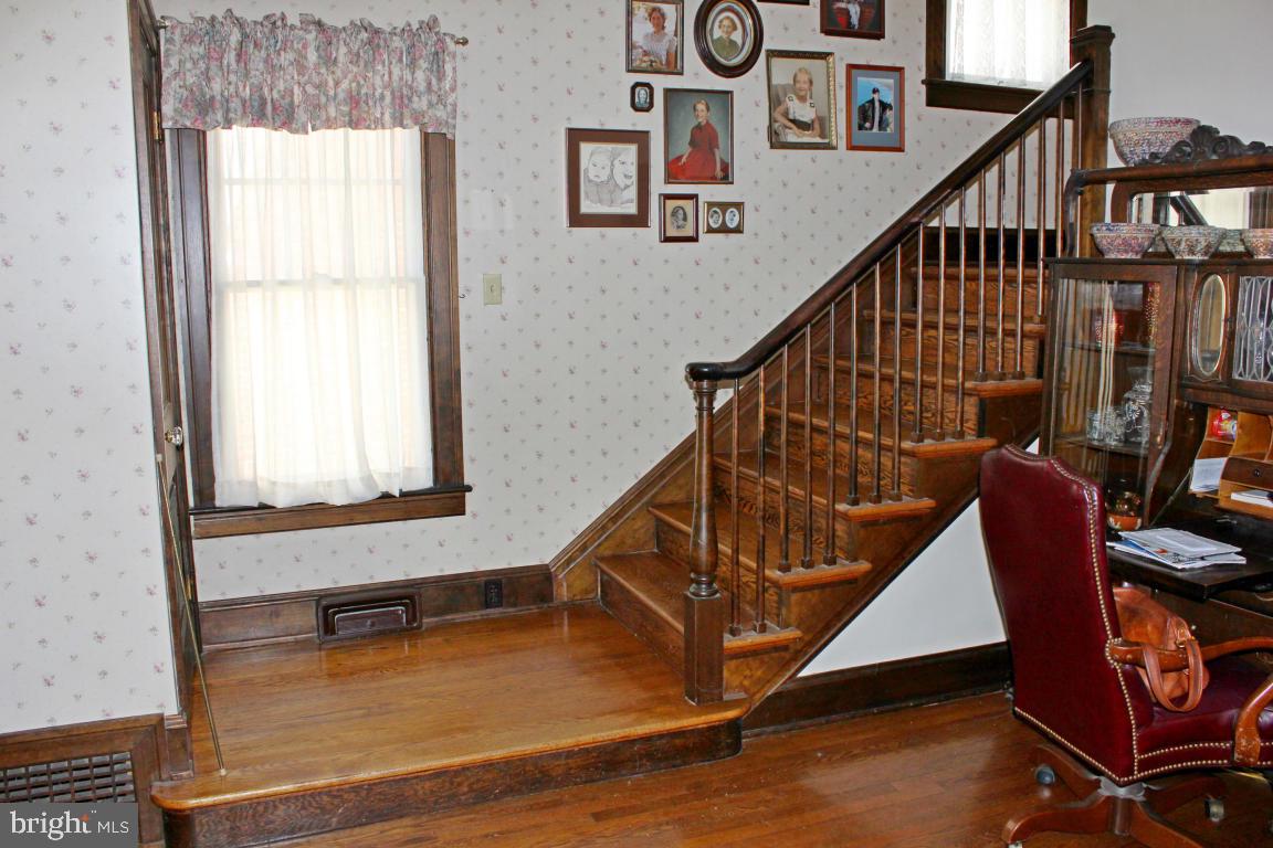 305 South Spruce Street Lititz, PA 17543 - Photo 15 of 38