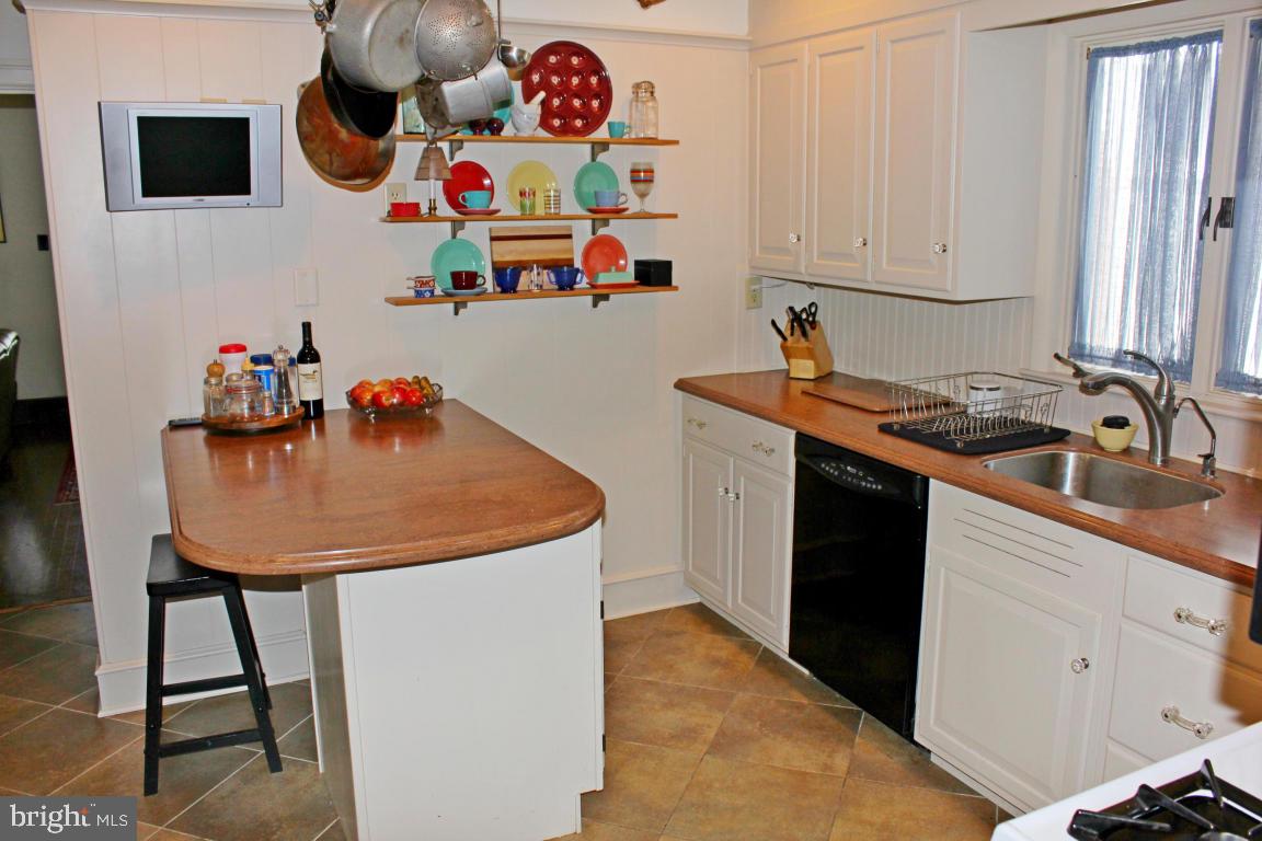 305 South Spruce Street Lititz, PA 17543 - Photo 10 of 38
