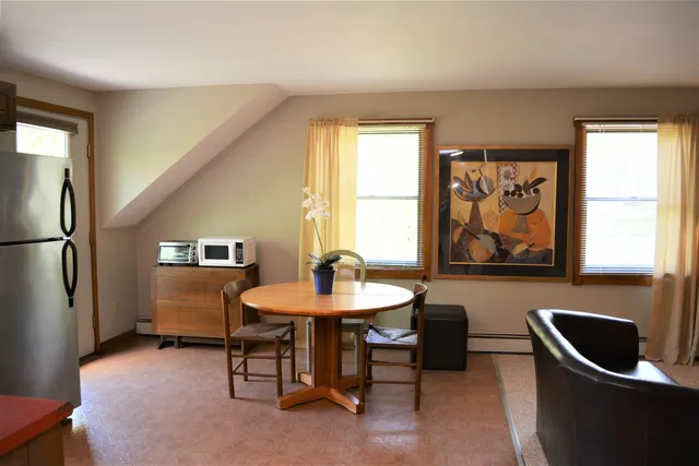 $1,500 | 548 Highway 10, Unit B, Grantham, NH 03753