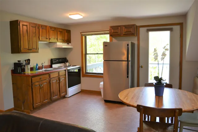 $1,500 | 548 Highway 10, Unit B, Grantham, NH 03753