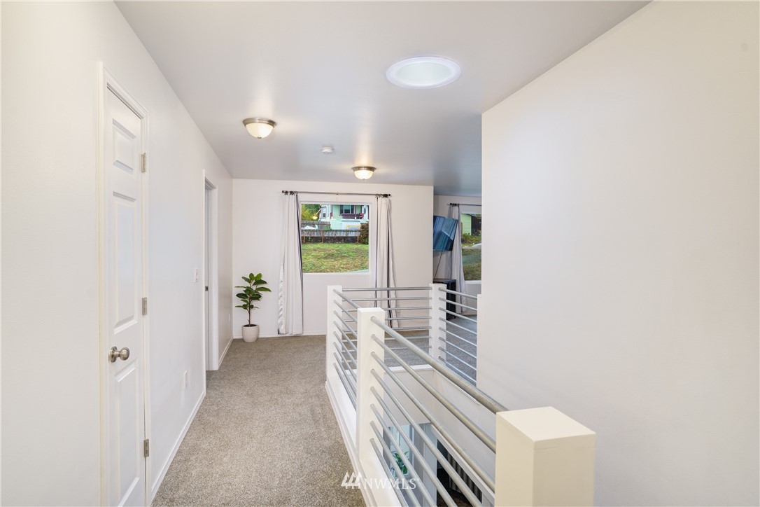 24300 Lee Road Mount Vernon, WA 98274 - Photo 15 of 39 Gallery Image 15