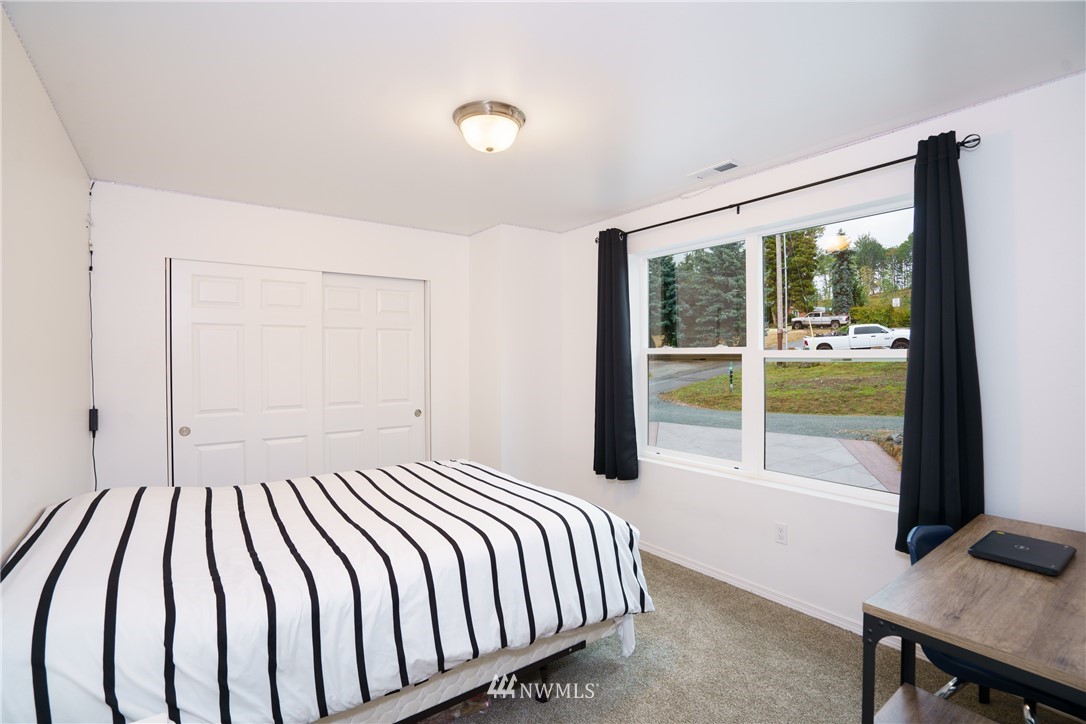 24300 Lee Road Mount Vernon, WA 98274 - Photo 21 of 39 Gallery Image 21