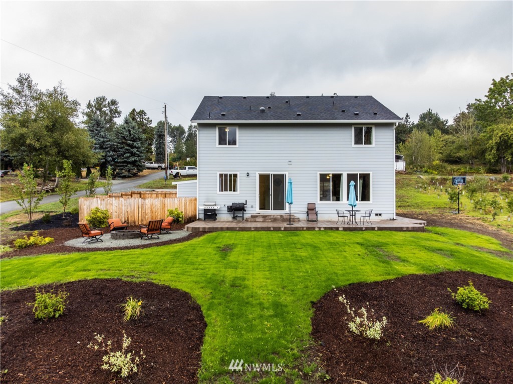24300 Lee Road Mount Vernon, WA 98274 - Photo 28 of 39 Gallery Image 28