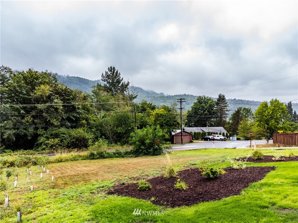 24300 Lee Road Mount Vernon, WA 98274 - Photo 31 of 39 Gallery Image 31