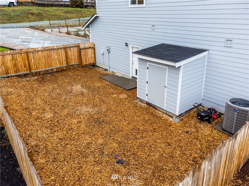 24300 Lee Road Mount Vernon, WA 98274 - Photo 36 of 39 Gallery Image 36
