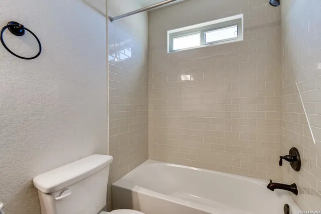 $1,350 | 10334 Lynwood Branch, San Antonio, TX 78245