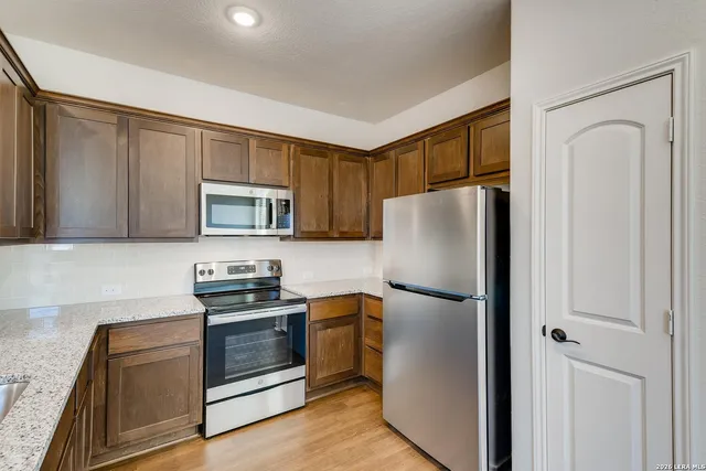 $1,350 | 10334 Lynwood Branch, San Antonio, TX 78245