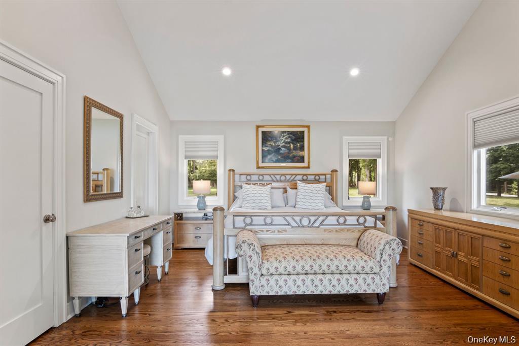 88 Dyke Road Setauket, NY 11733 - Photo 31 of 49
