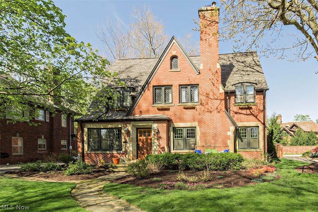 2842 Brighton Road Cleveland, OH 44120 - Photo 2 of 35 Gallery Image 2