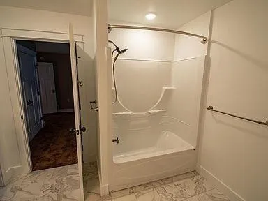 $2,600 | 294 West 2nd Street, Corning, NY 14830