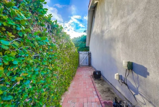 $2,450,000 | 13297 Portofino Drive, Del Mar, CA 92014