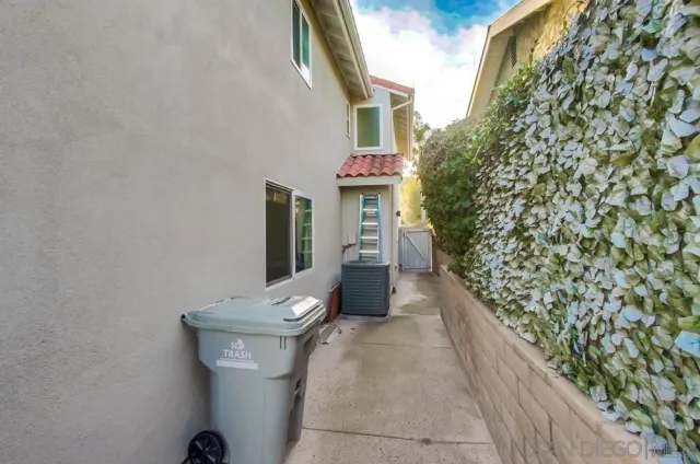 $2,450,000 | 13297 Portofino Drive, Del Mar, CA 92014