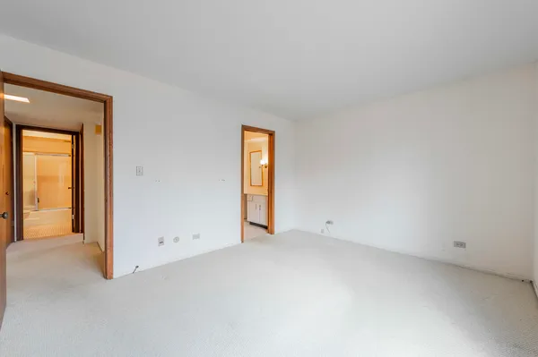 $239,000 | 1499 Shermer Road, Unit 203E, Northbrook, IL 60062