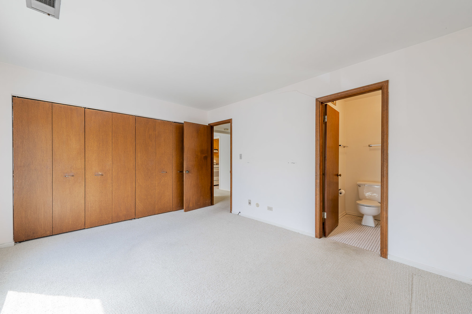 1499 Shermer Road, Unit 203E Northbrook, IL 60062 - Photo 9 of 13