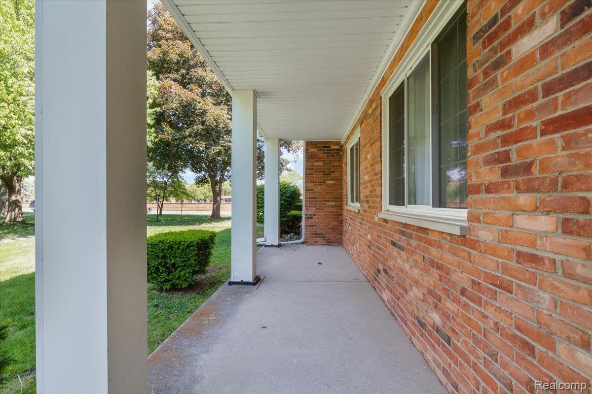 29550 Hoover Road Warren, MI 48093 - Photo 19 of 23 Pri