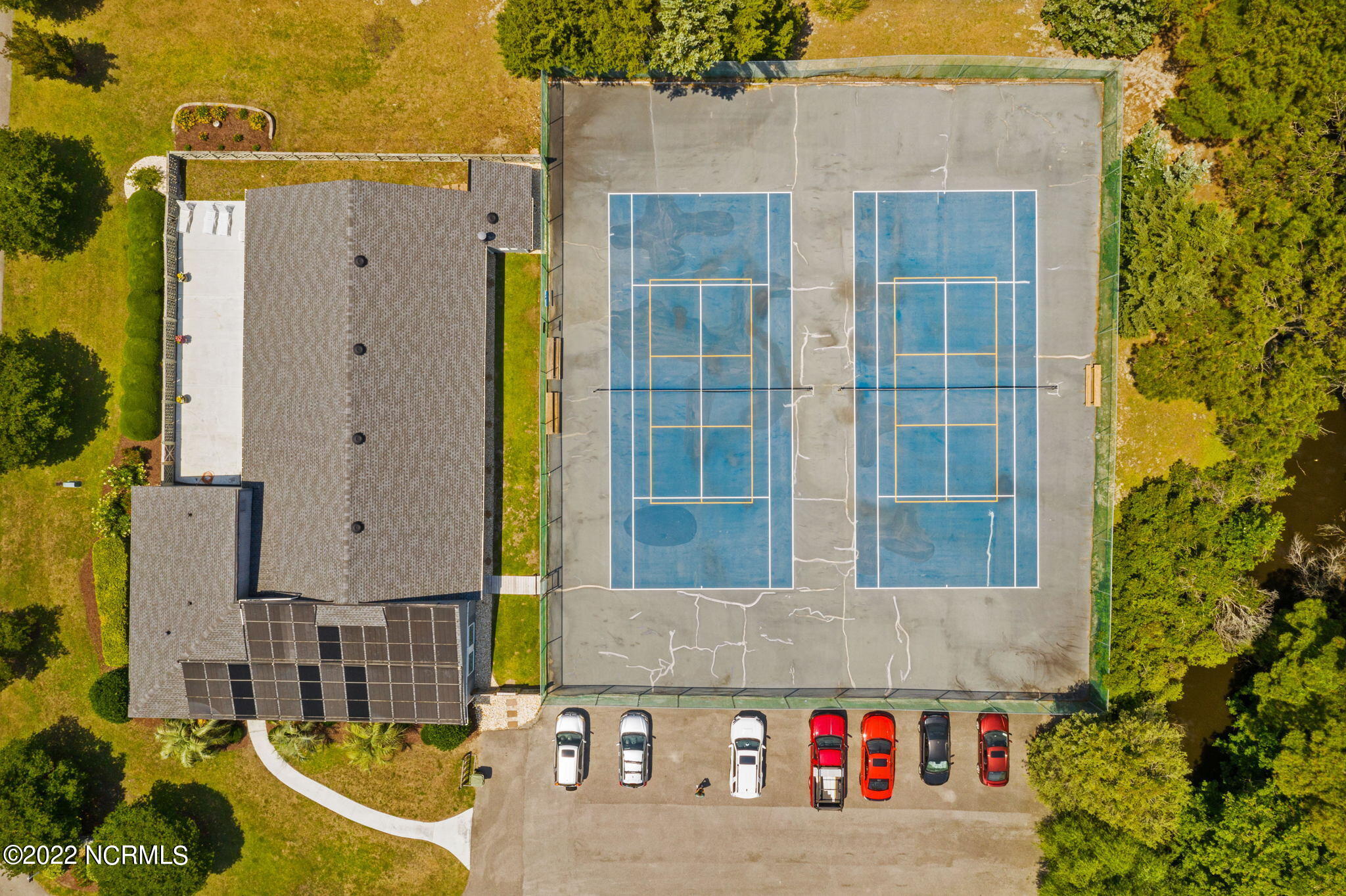 321 Cape Lookout Loop Emerald Isle, NC 28594 - Photo 65 of 80 61-web-or-mls-Cape Emerald9