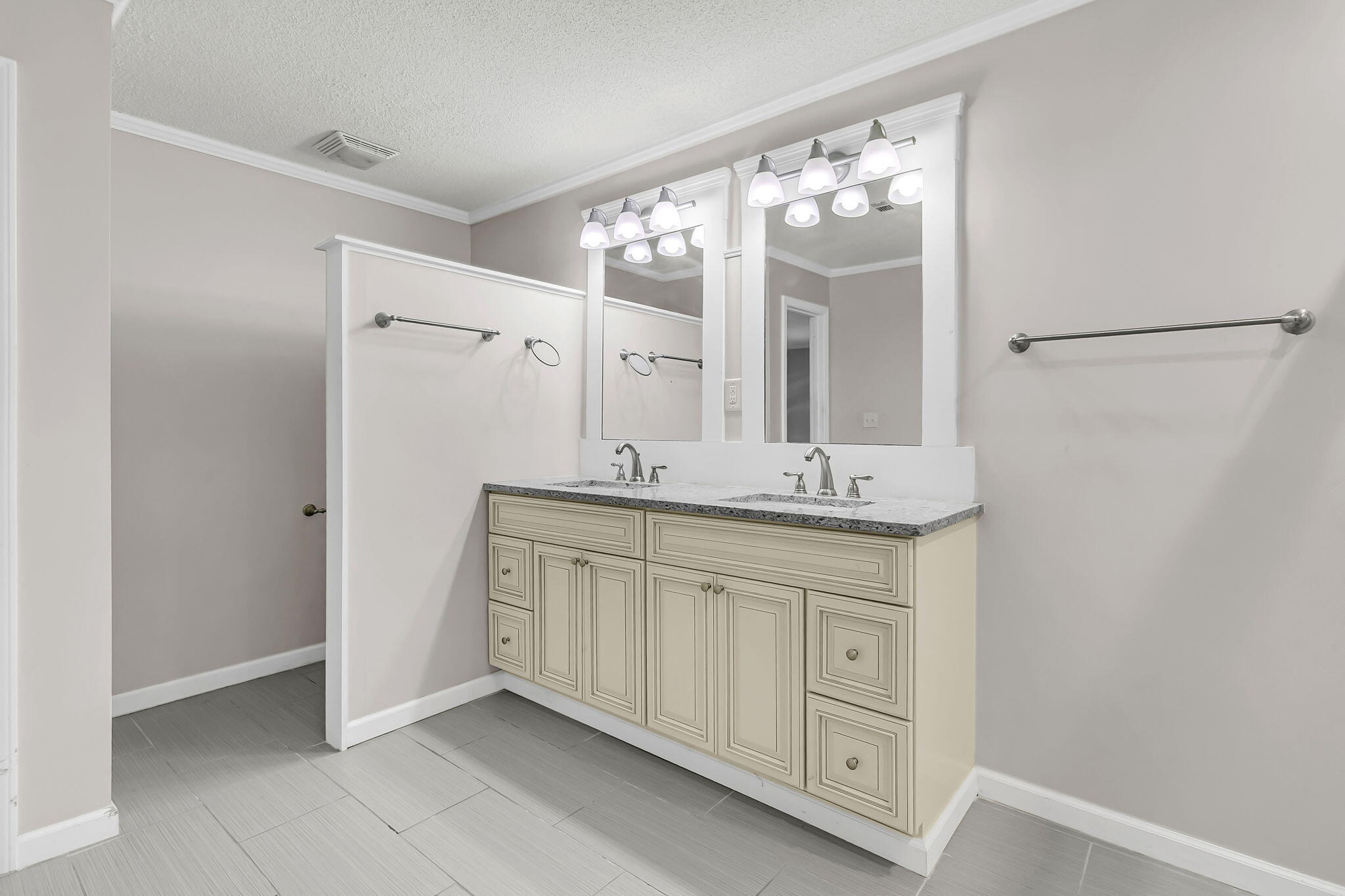 117 Alma Drive Ladson, SC 29456 - Photo 20 of 41 CREM - 117 Alma Dr-18