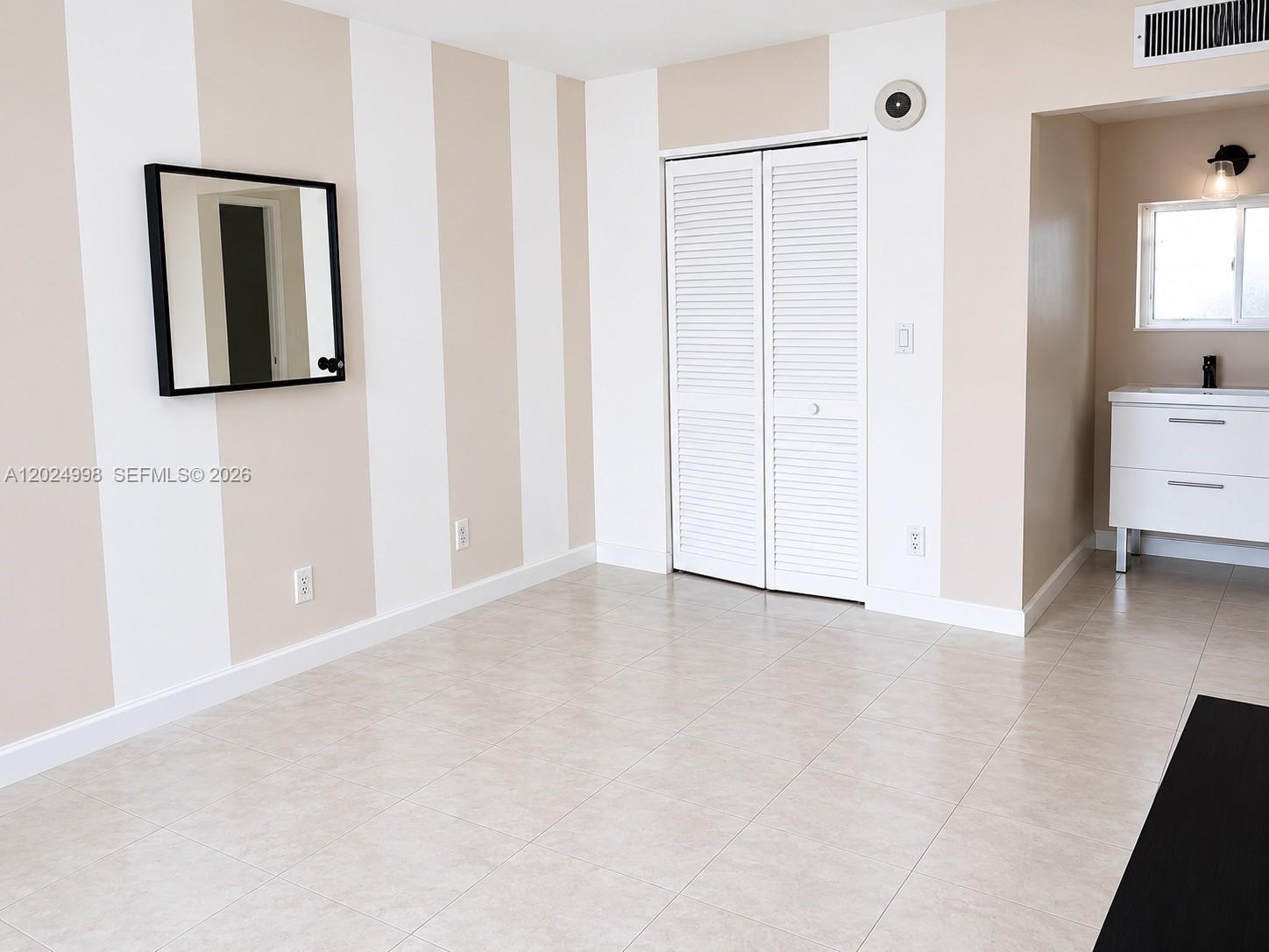 17011 North Bay Road, Unit 417 Sunny Isles Beach, FL 33160 - Photo 11 of 21