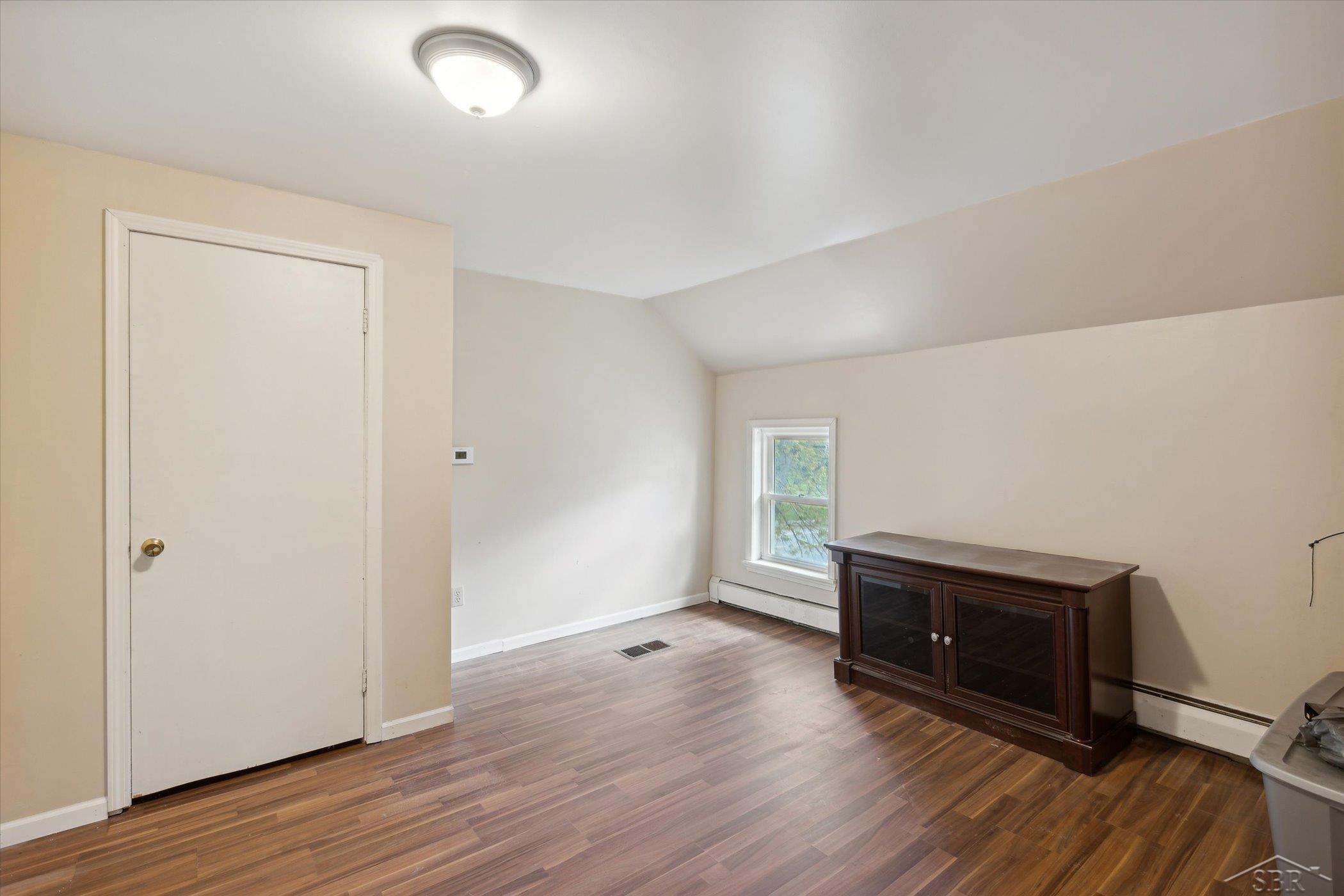 2225 Bullock Road Bay City, MI 48708 - Photo 22 of 27 50109761-21.JPG