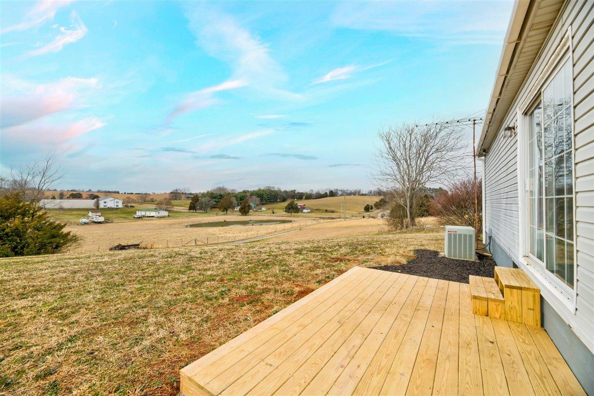 116 Windsong Road Sweetwater, TN 37874 - Photo 28 of 29 28-116-Windsong-Rd-Sweetwater-TN-28