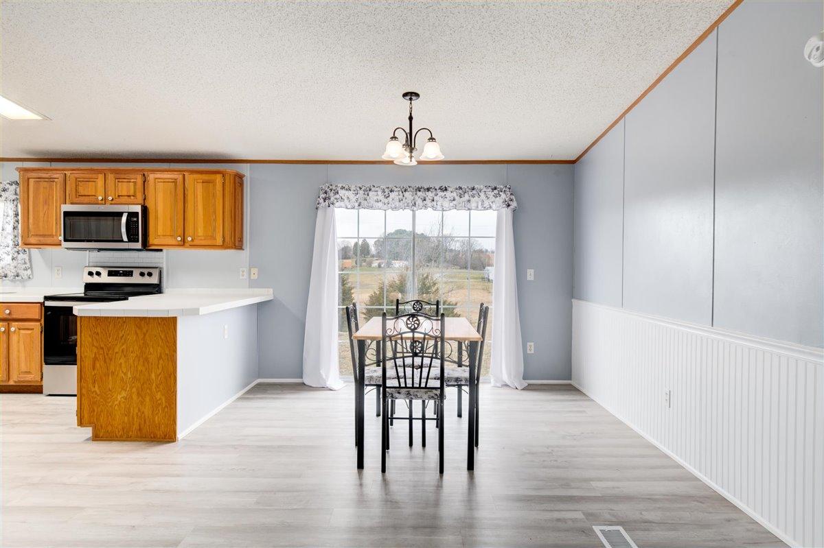 116 Windsong Road Sweetwater, TN 37874 - Photo 8 of 29 08-116-Windsong-Rd-Sweetwater-TN-8