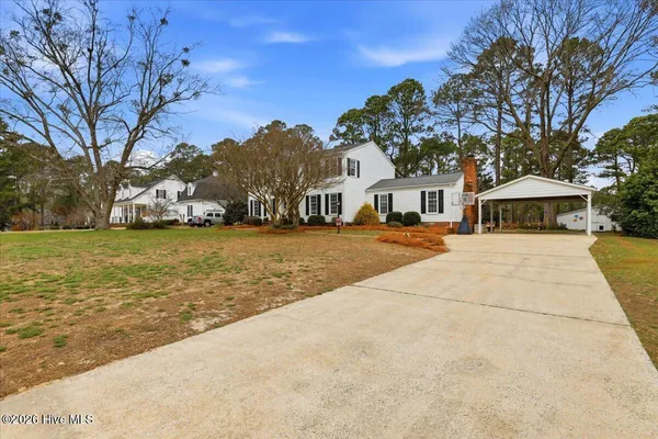 $409,000 | 206 Ramblewood Drive, Mount Olive, NC 28365