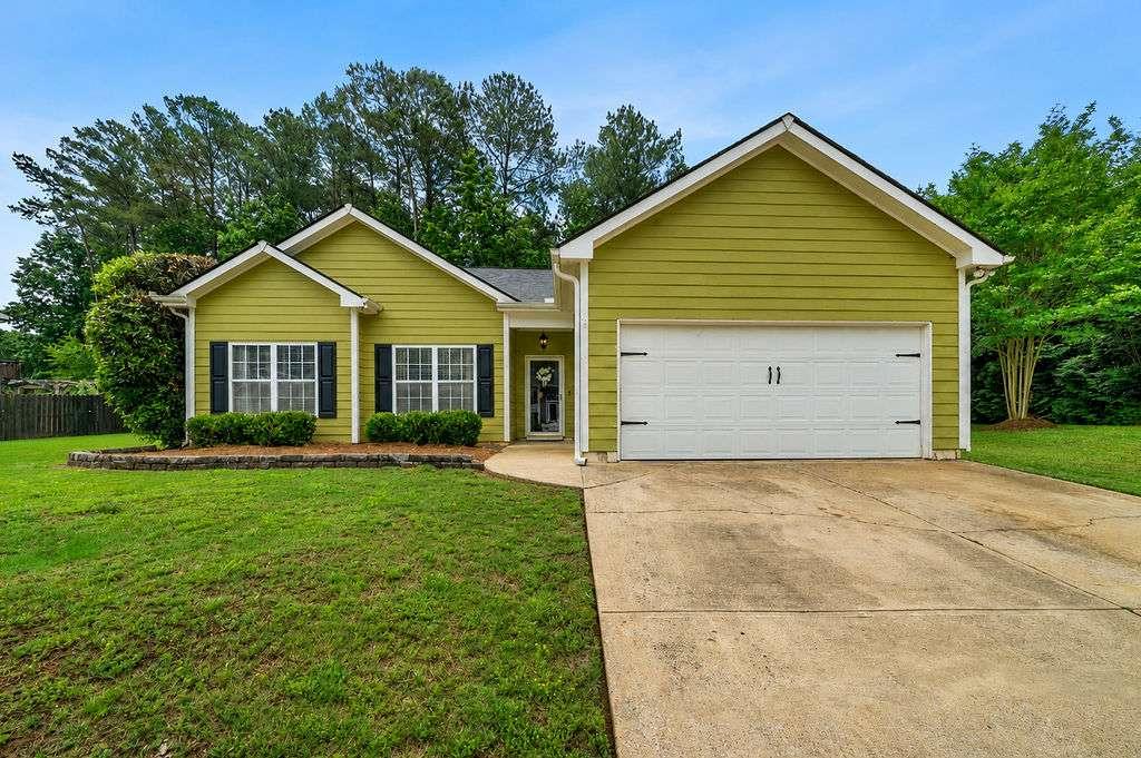 45 Highlander Trail Southwest Rome, GA 30165 - Photo 1 of 32 front view of a house with a yard