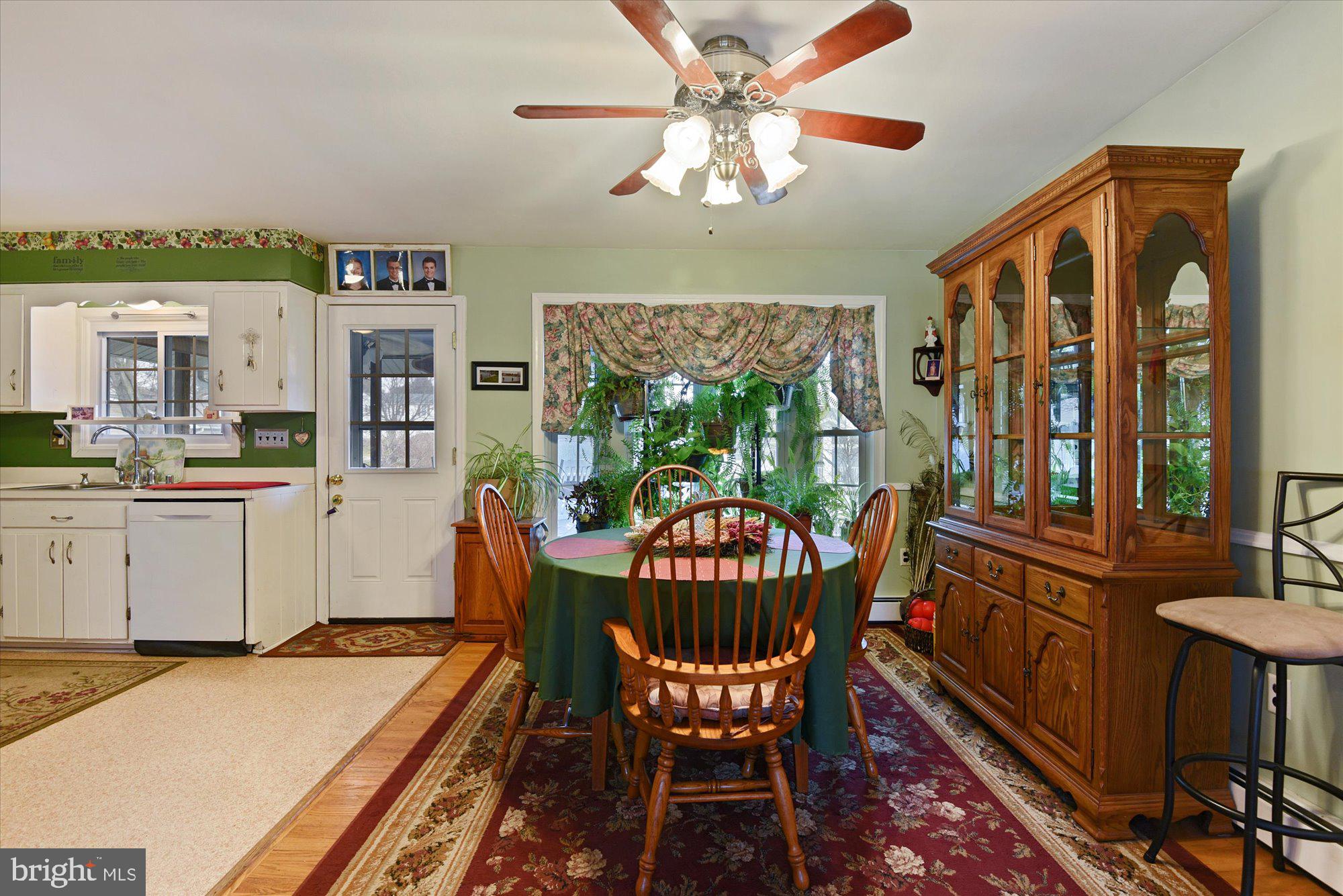 130 Hahn Road Westminster, MD 21157 - Photo 5 of 40 Gallery Image 5